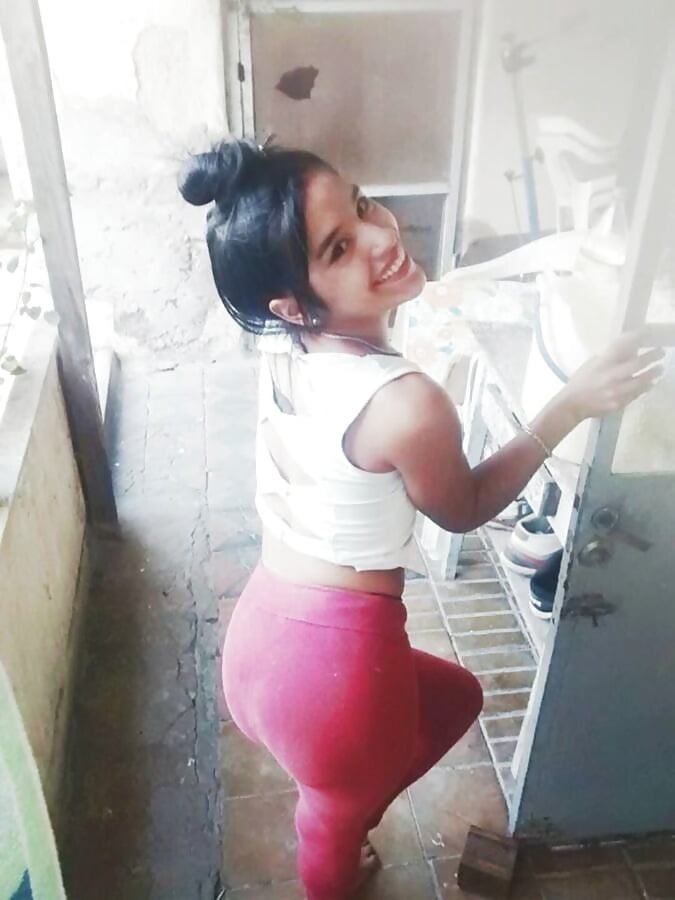 Free NN Latina Teen with a Booty photos