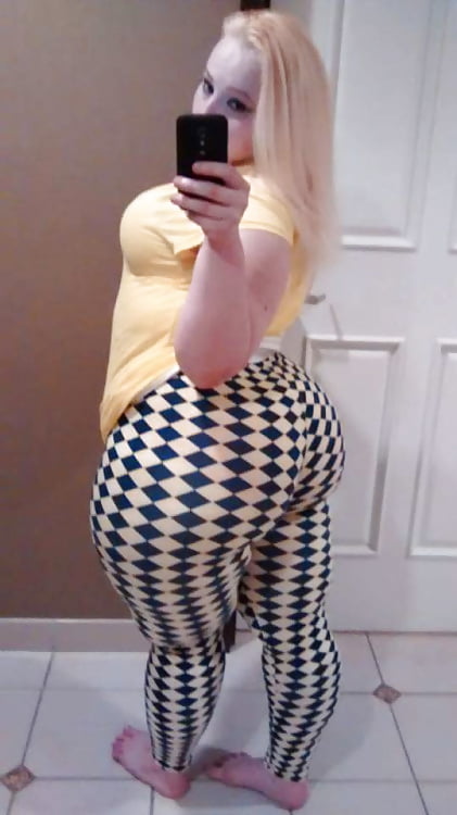 Free PAWG: Phat Ass White Girls 13 photos