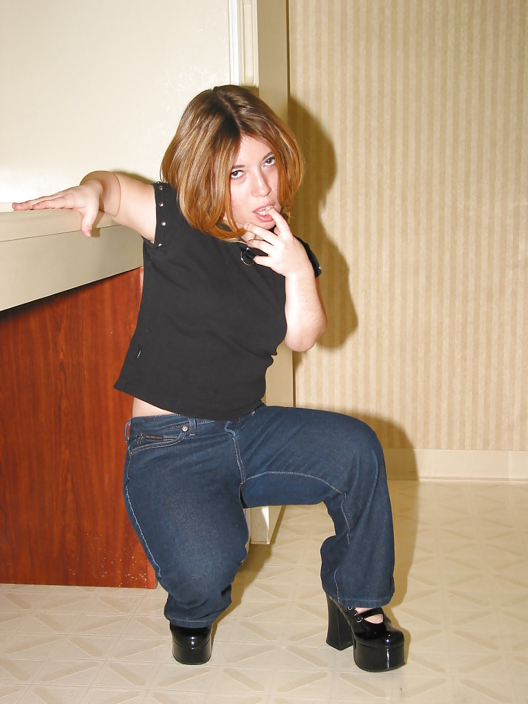 Free Midget tomboy photos