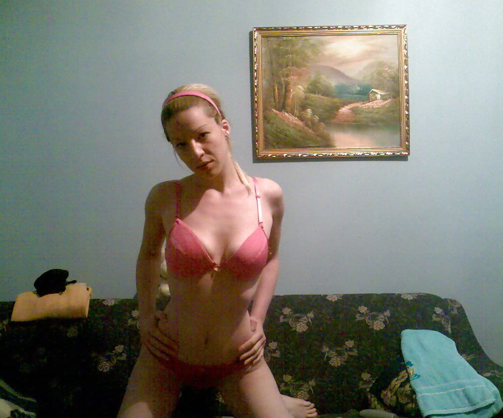 Free 1 Da li je neko poznaje ? photos