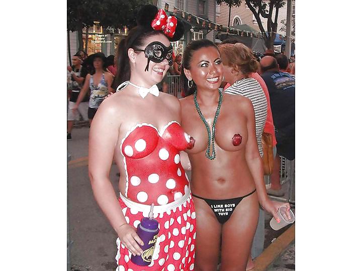 Free Nude Painted Ladies in Public Fetish Gallery 12 photos