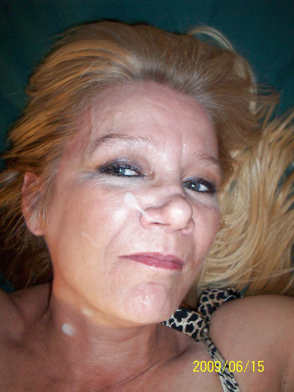 Free Amateur facial mature woman photos