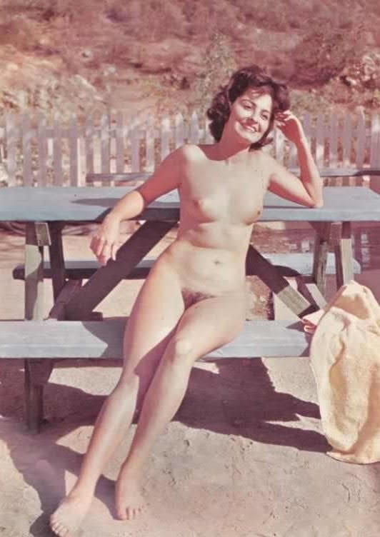 Naked Vintage Girls 81 - 111 Photos 