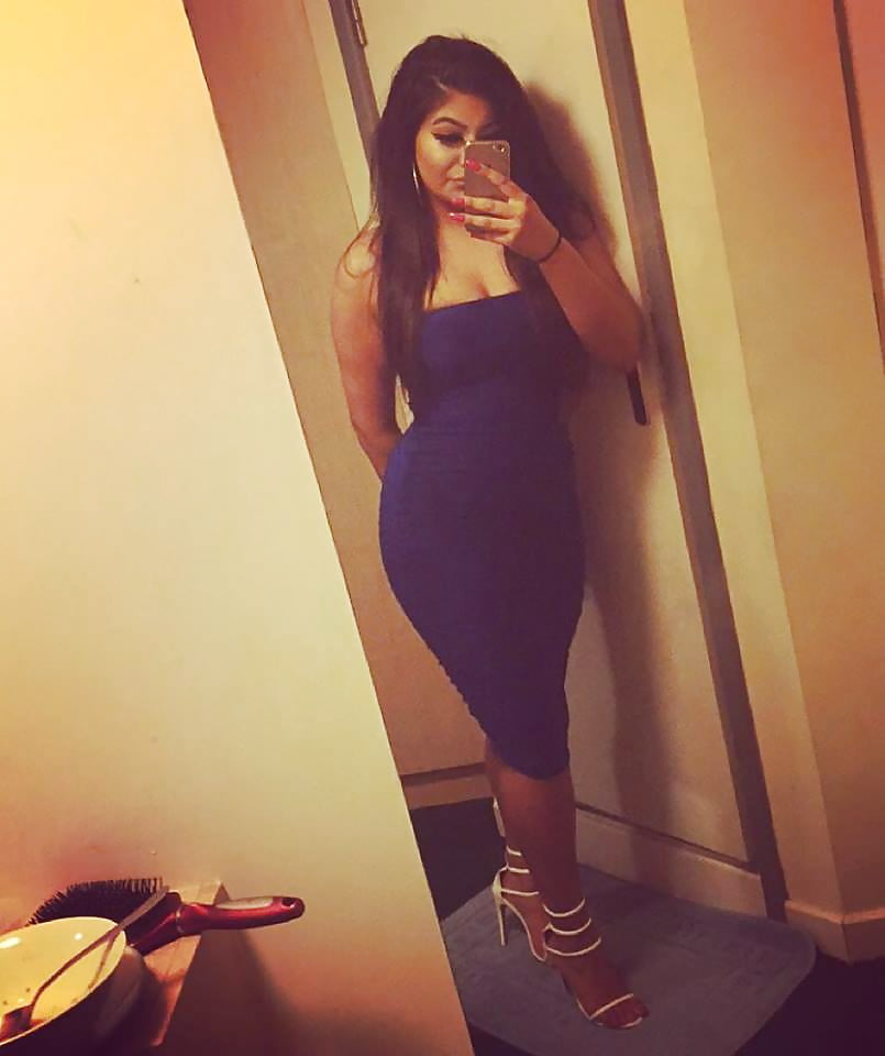 Free Curvy UK Indian Babe photos