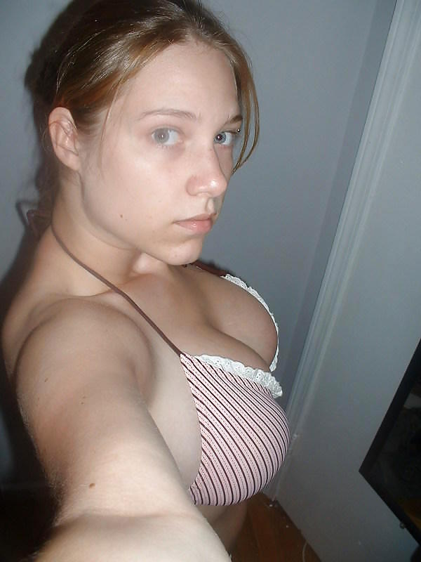 Free NAUGHTY REDHEAD photos