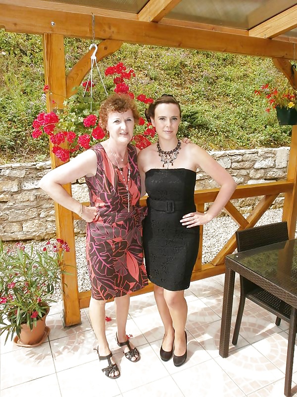 Free Elle merite quoi cette sainte-nitouche salope ?? photos