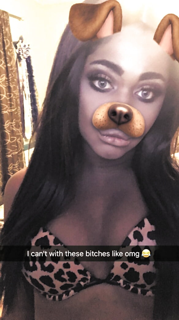 Free Good looking bitches Big Tits Teens photos