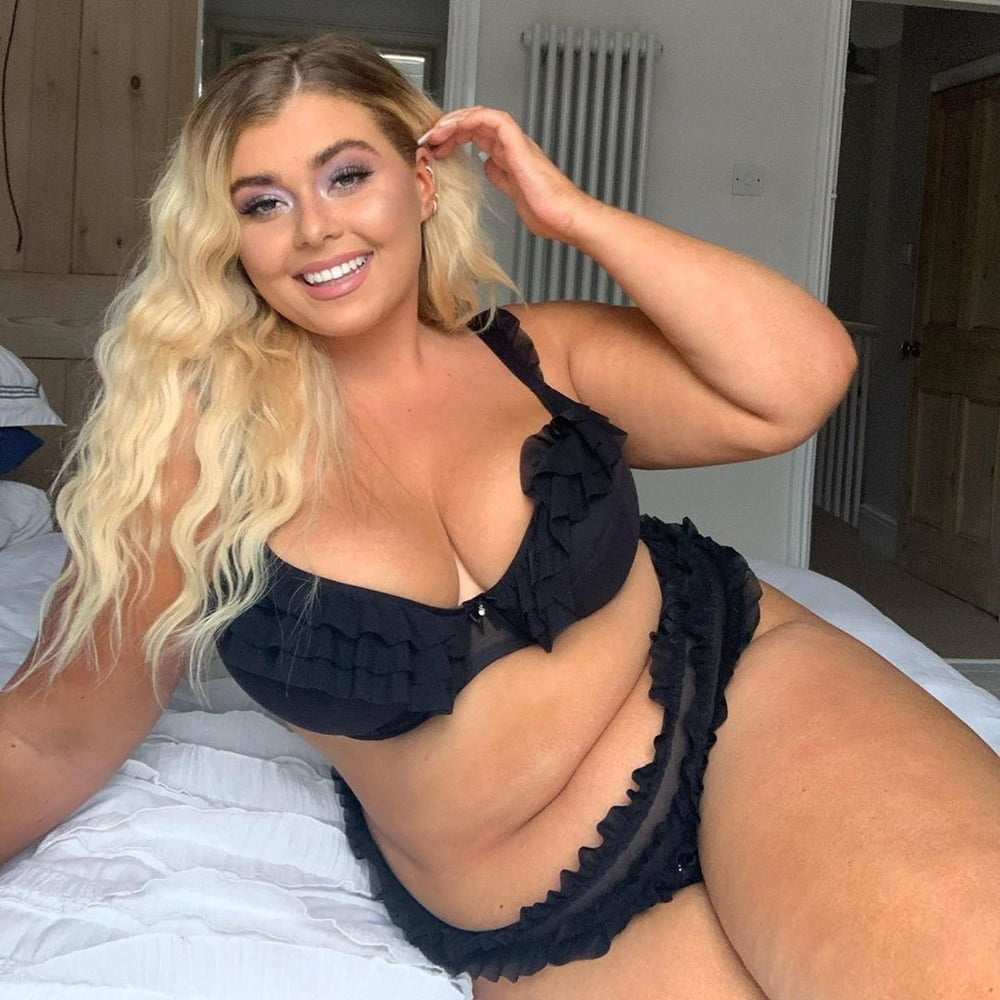 Stuff That Turns Me On: Chubby Blondes (BBW, Dirty, Fat) - 40 Photos 