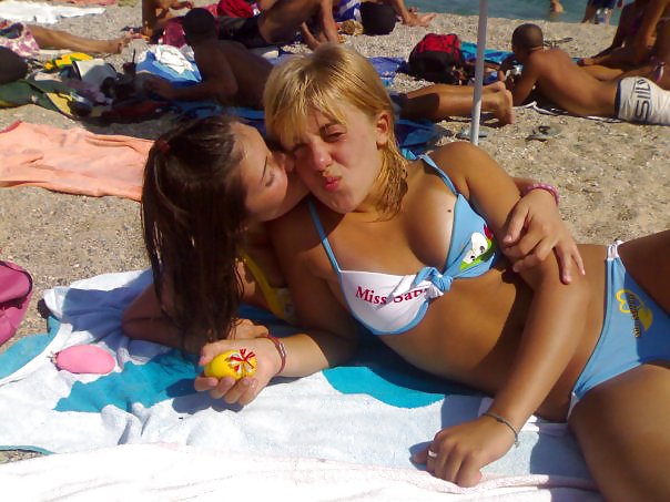 Free HORNY BEACH TEENS AND SLUTS 01 - DIRTY COMMENTS PLS photos