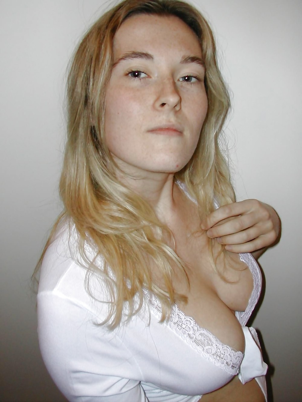 Free ALL AMATEUR - Here is CHLOE photos