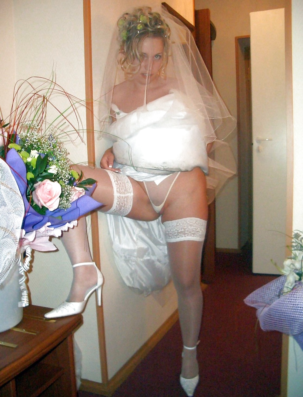 Free Susanne mature bride photos
