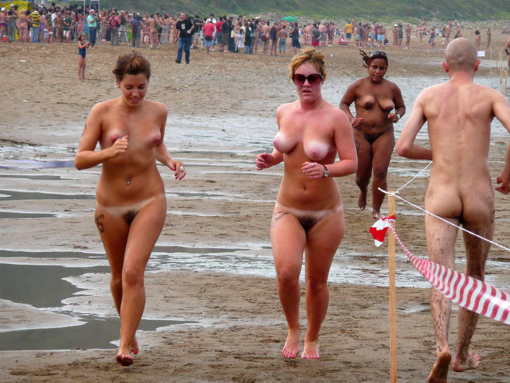 Annual Spanish Nudist Run Carrera Sopelana - 15 Pics -8270