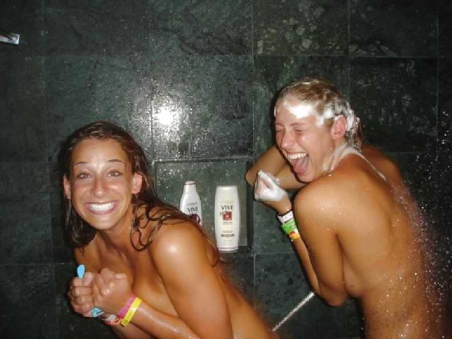 Free EMBARRASSED NUDE TEENS photos