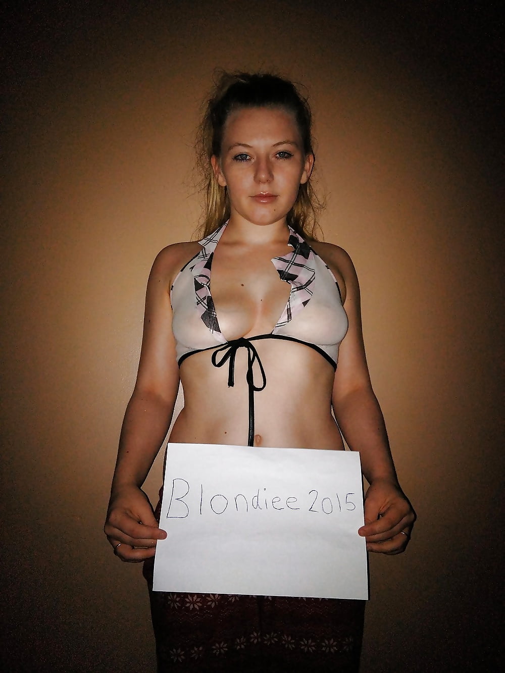 Free Stunning Blonde Slag 4 repost with private gallery password photos