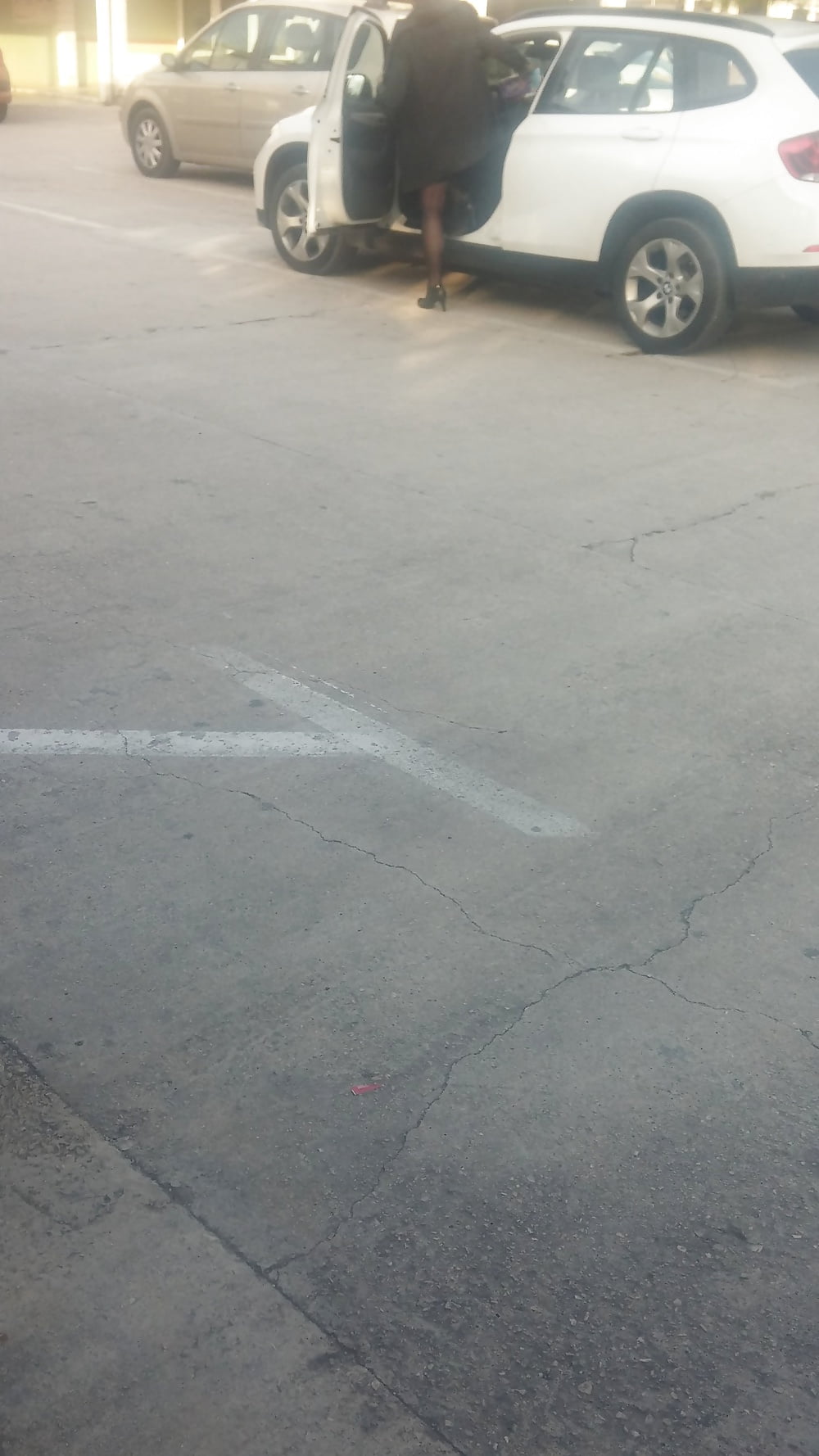 Free Parking mom photos