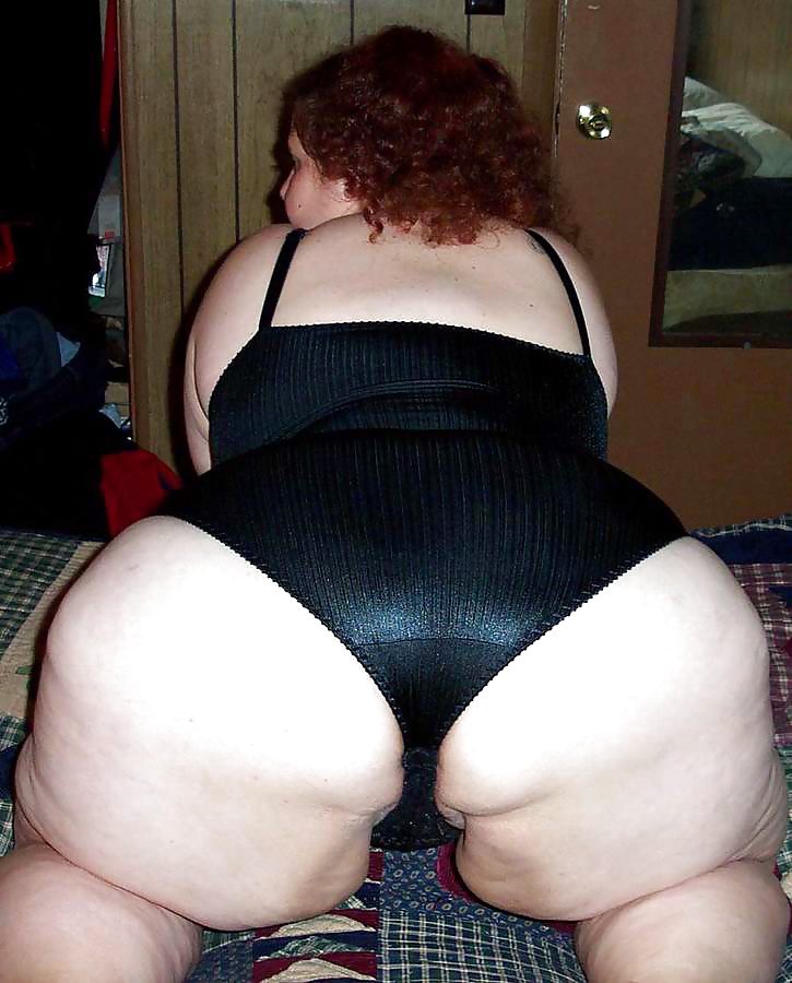 Free Big butt brunette photos