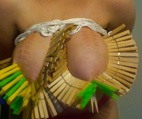 Free Big Natural Boobs Tortured With Over 100 pegs Vol1 photos