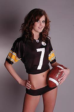 Free Steeler girls. photos