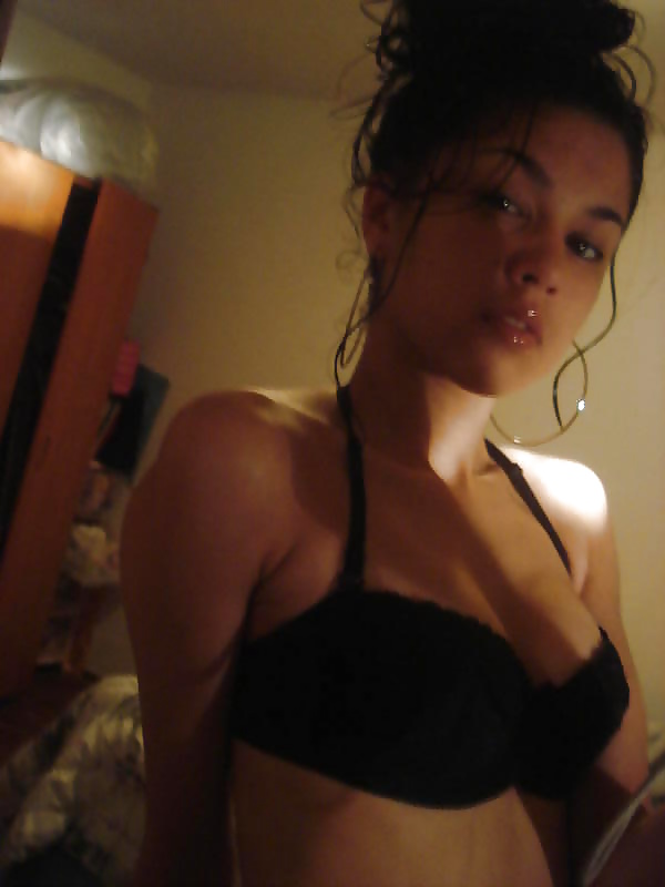 Free Slutty Amateur Latina Teen photos