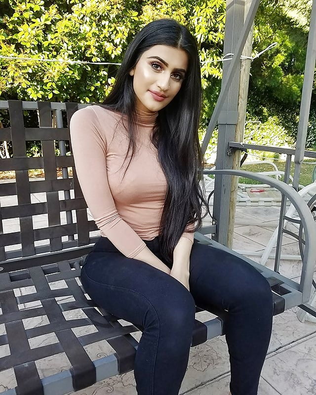 Free Indian Sikh girl Non Nude ass photos