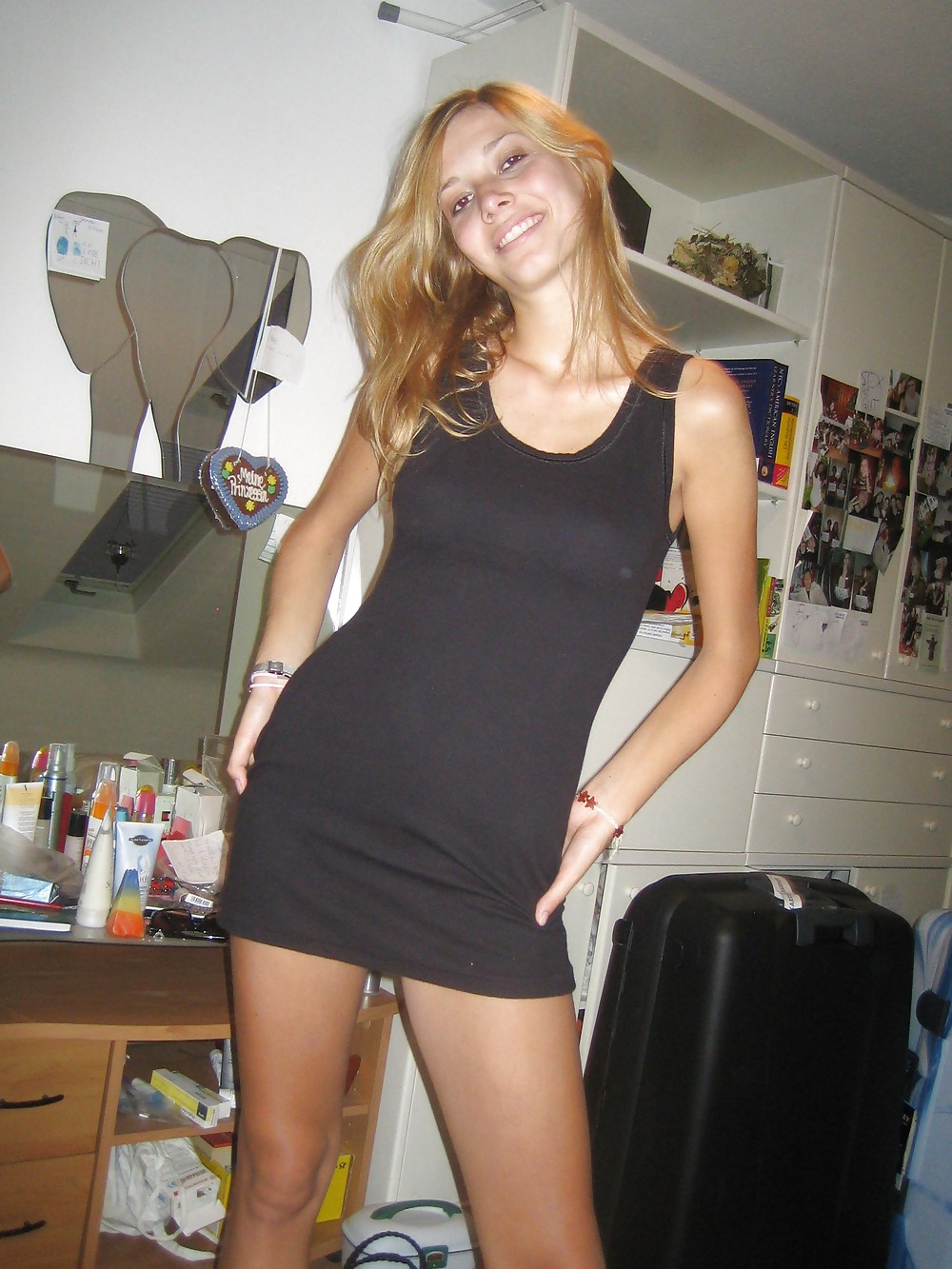 Free Blonde Heidi photos