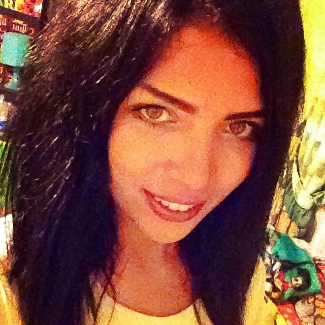 Free Arab beauty 43 - Cum on her photos