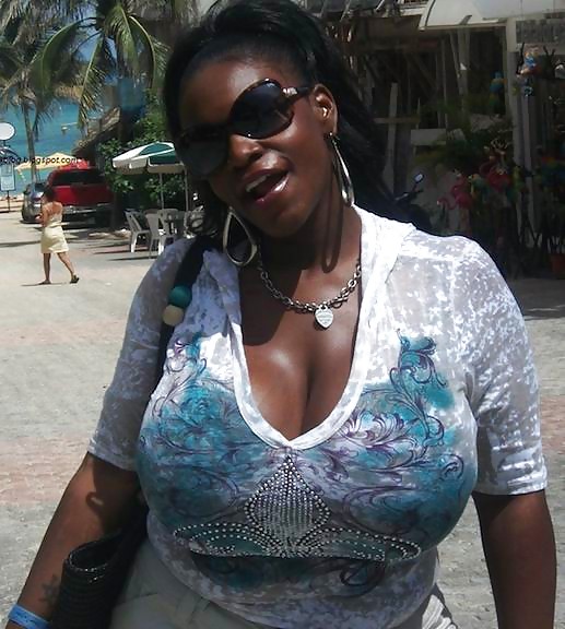 Free Busty women 241 (Black women dressed special) photos