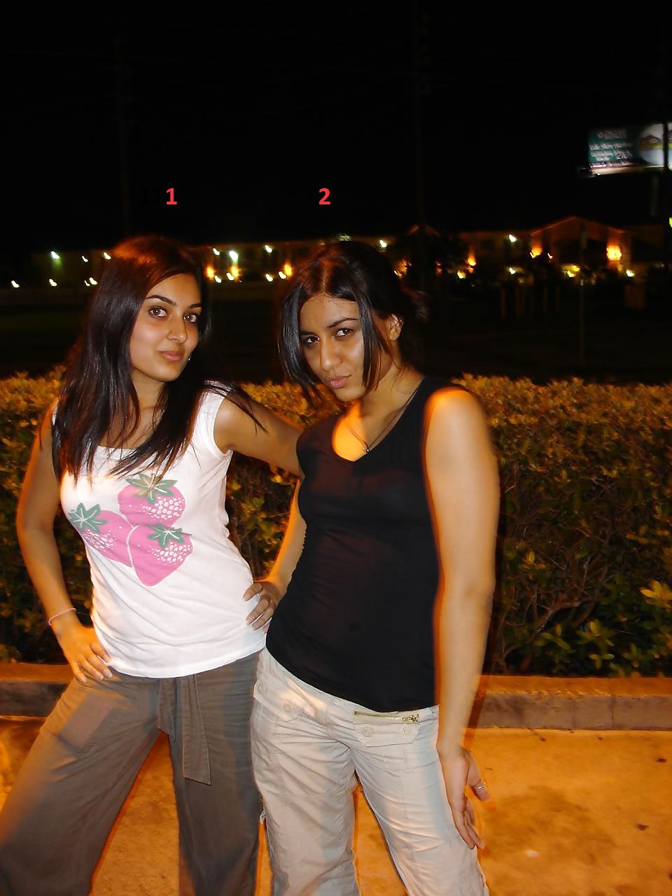 Free Select girl for tonight, comment photos