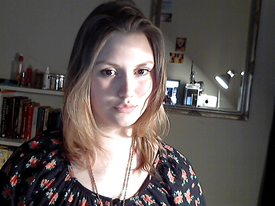 Free Busty Cam Plumper From SmutDates.com photos