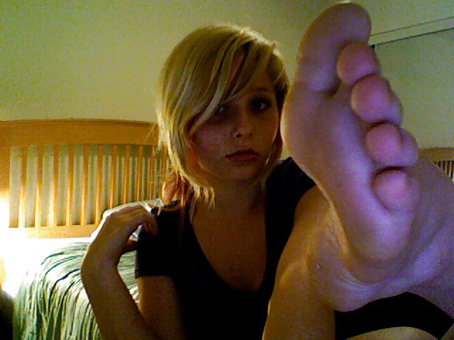 Free Teen Sexy Feet photos