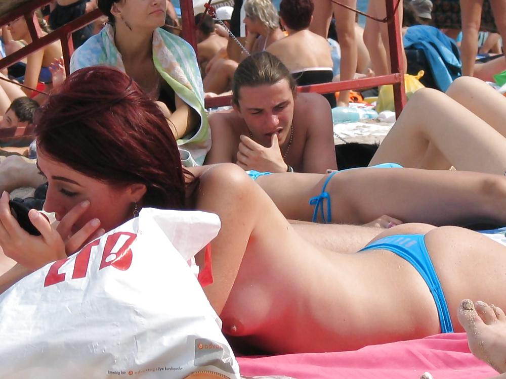 Free on the Beach photos