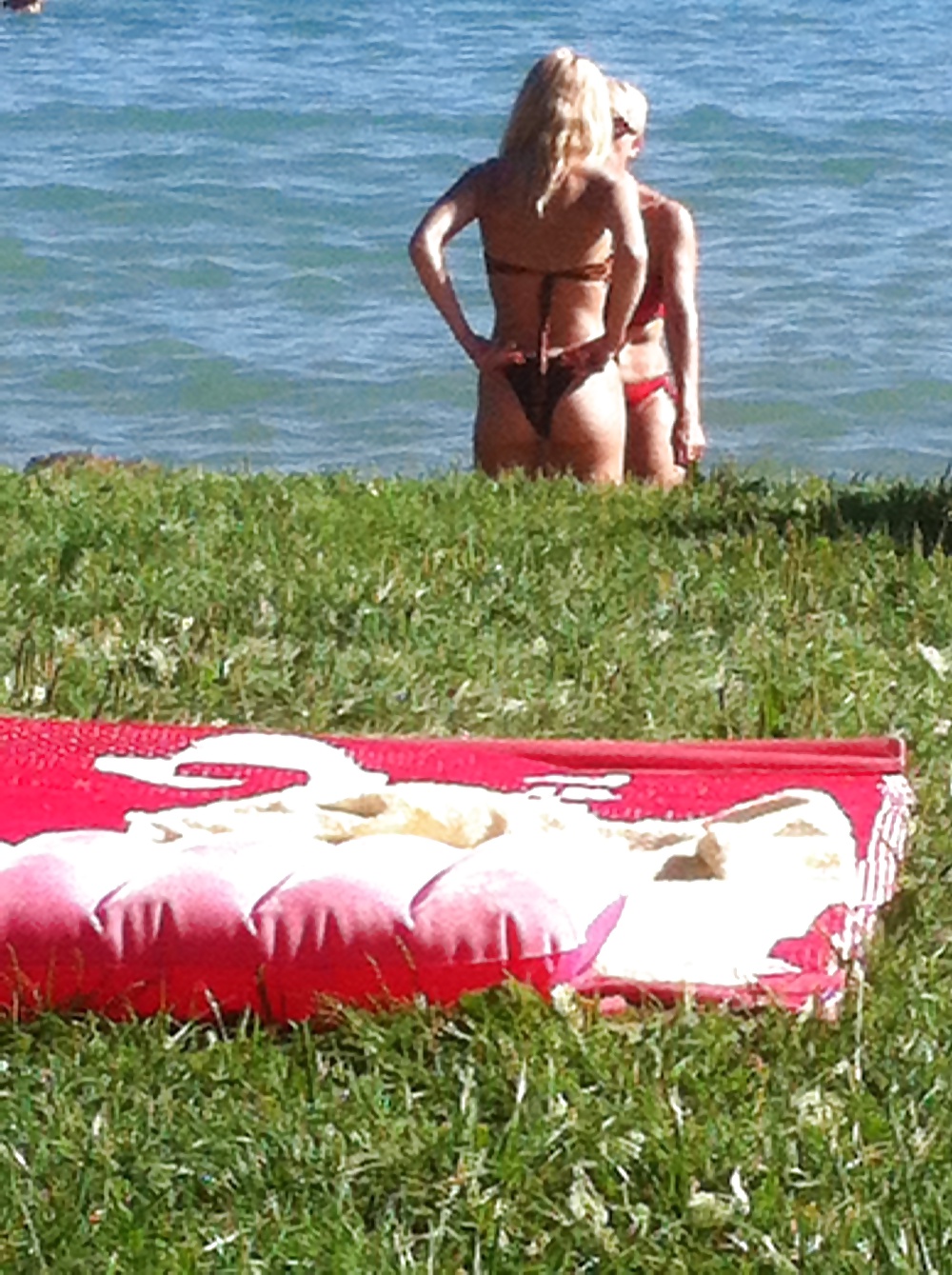 Free beach voyeur photos