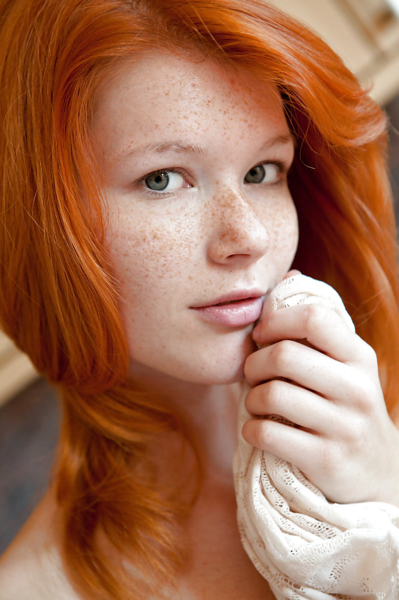 Free Teen Redhead - Skinny 1 photos
