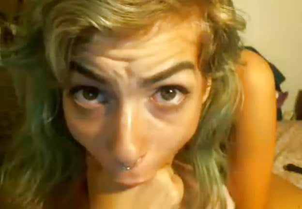 Free 18yo teen dildo fucking 1a photos