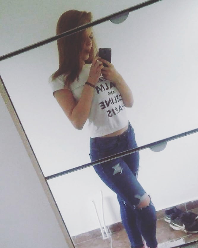 Free Zorana Sexy Serbian Teen photos