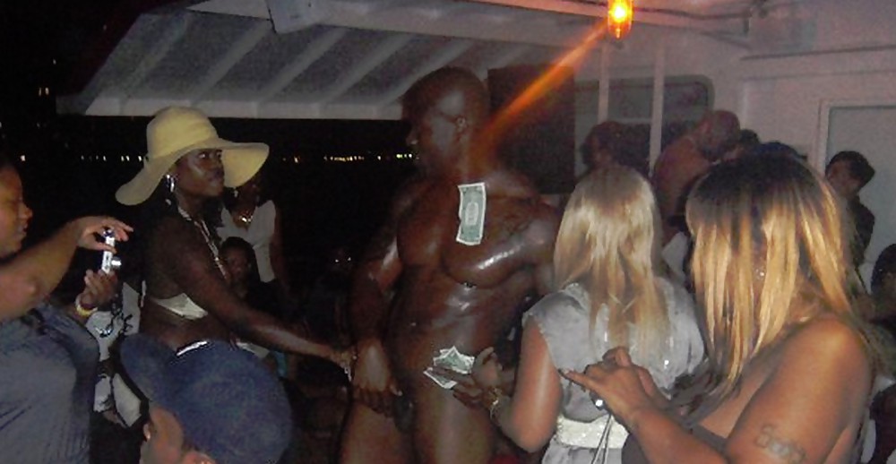 Free Update:  More Stripper Boat Party XXX Fun photos