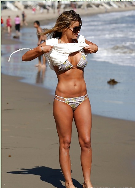 Free Carmen Electra photos