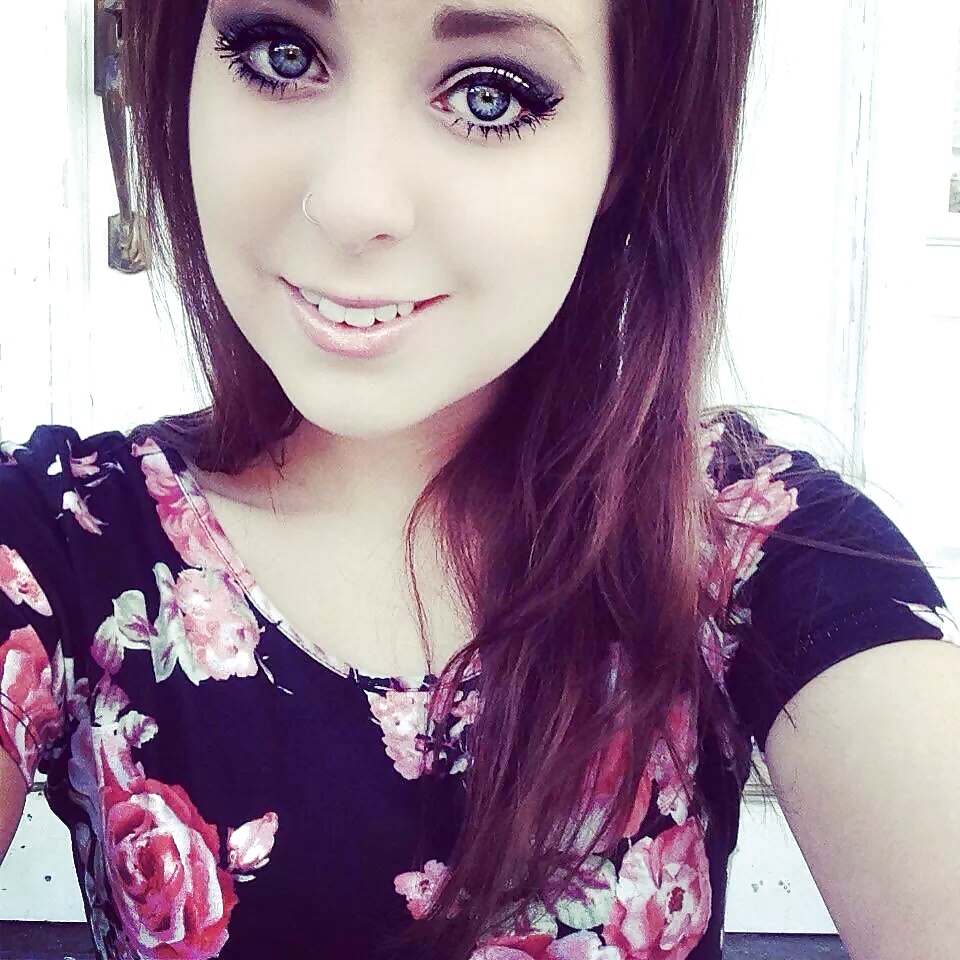 Free NN Model wanna be photos