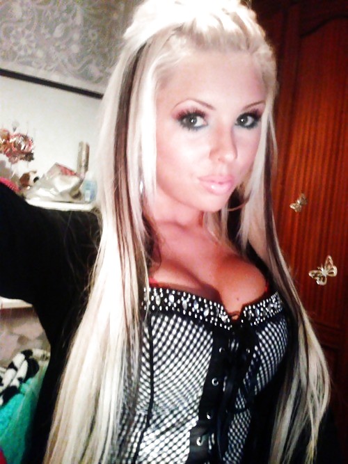 Free Hottie Blondes photos
