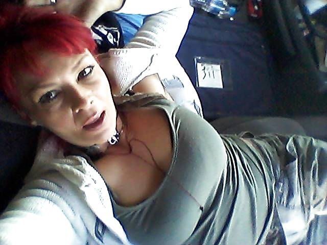 Free Greek FB slut Mairi Got photos