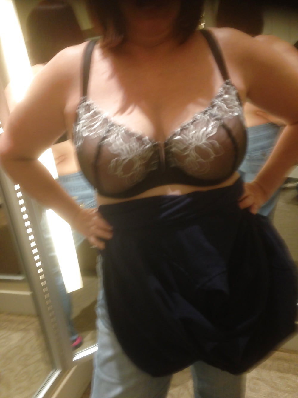 Free Wife's tits in sexy bras photos