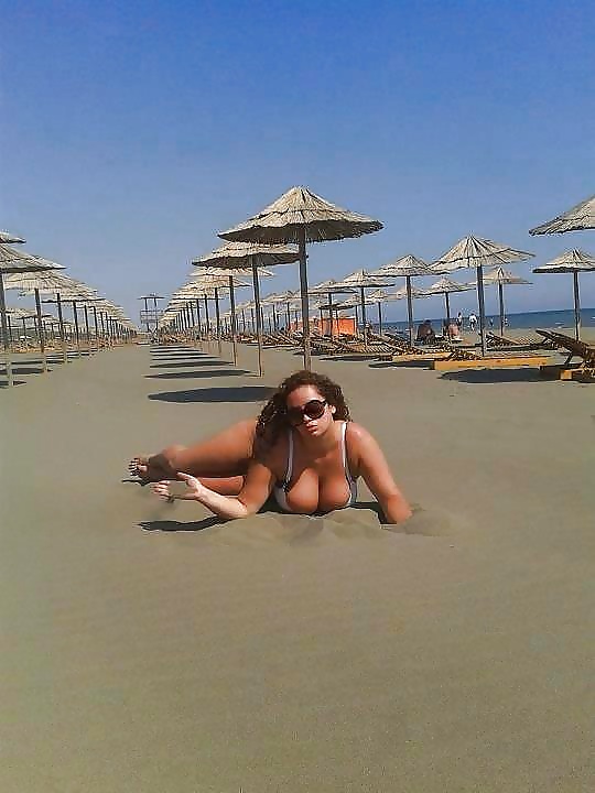 Free Serbian MILFs photos