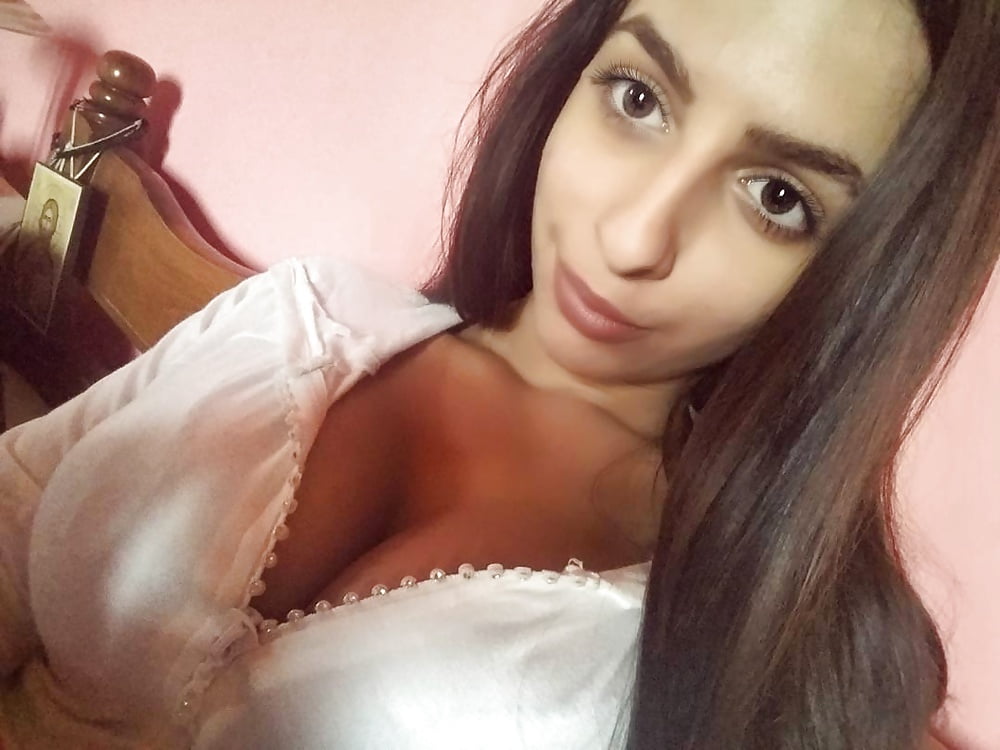 Free COMMENT THAT GREEK WHORE! photos