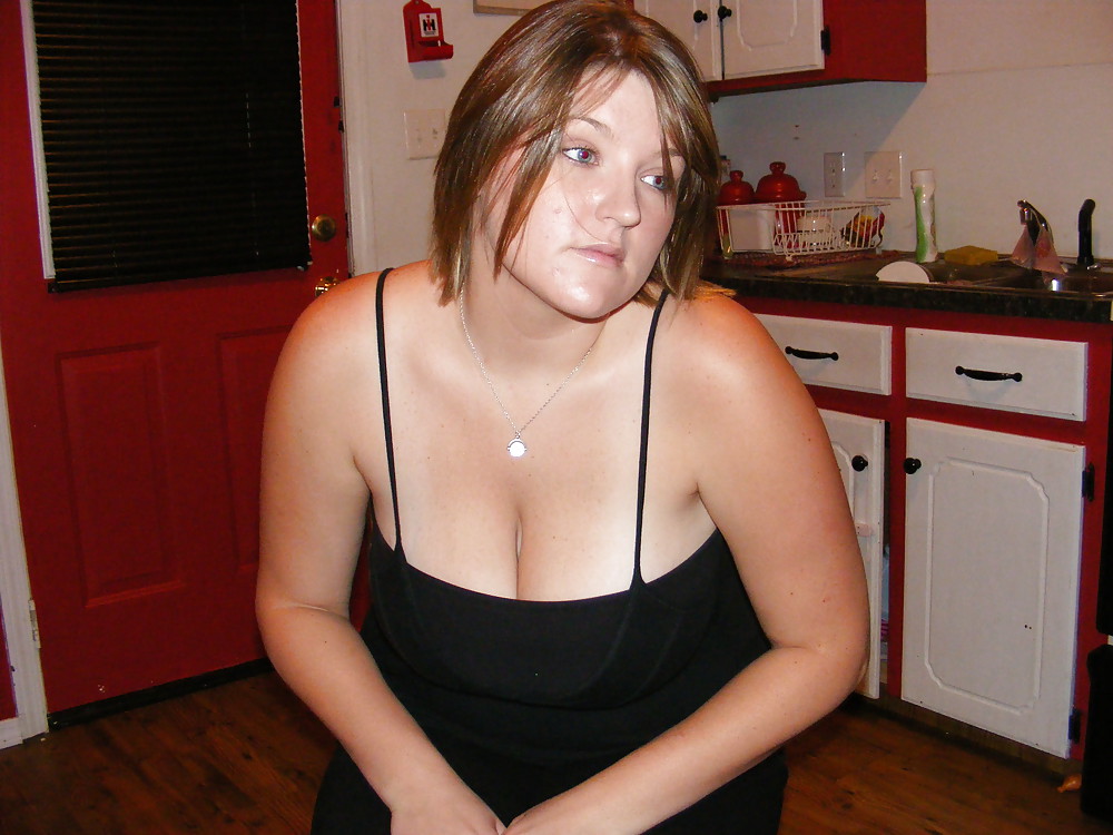 Free Swinger Wife I Found On SmutDates DotCom photos