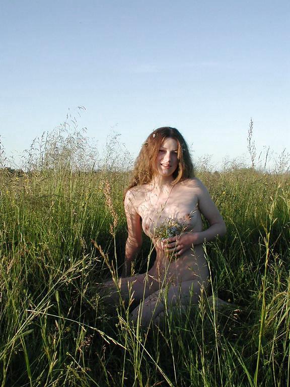 Free PETITE TEEN ALIA photos