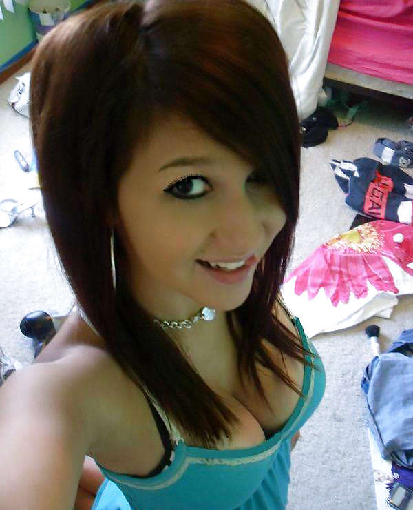 Free Teens selfshots photos