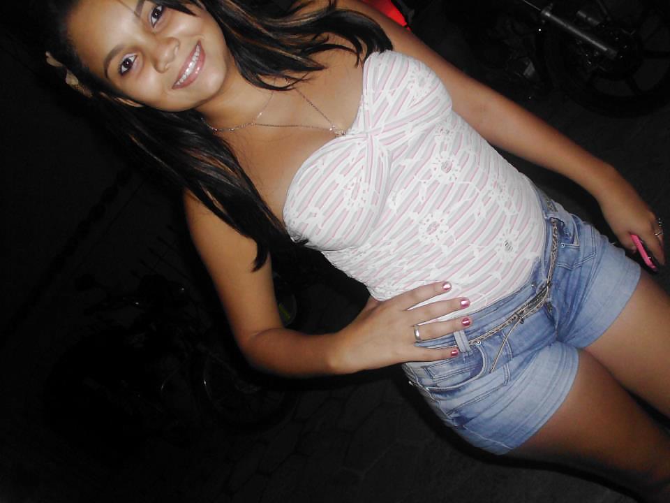 Free FACEBOOK Izabelli B.Alves photos