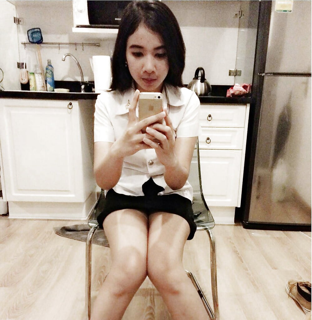 Free Thai nisit nude photos