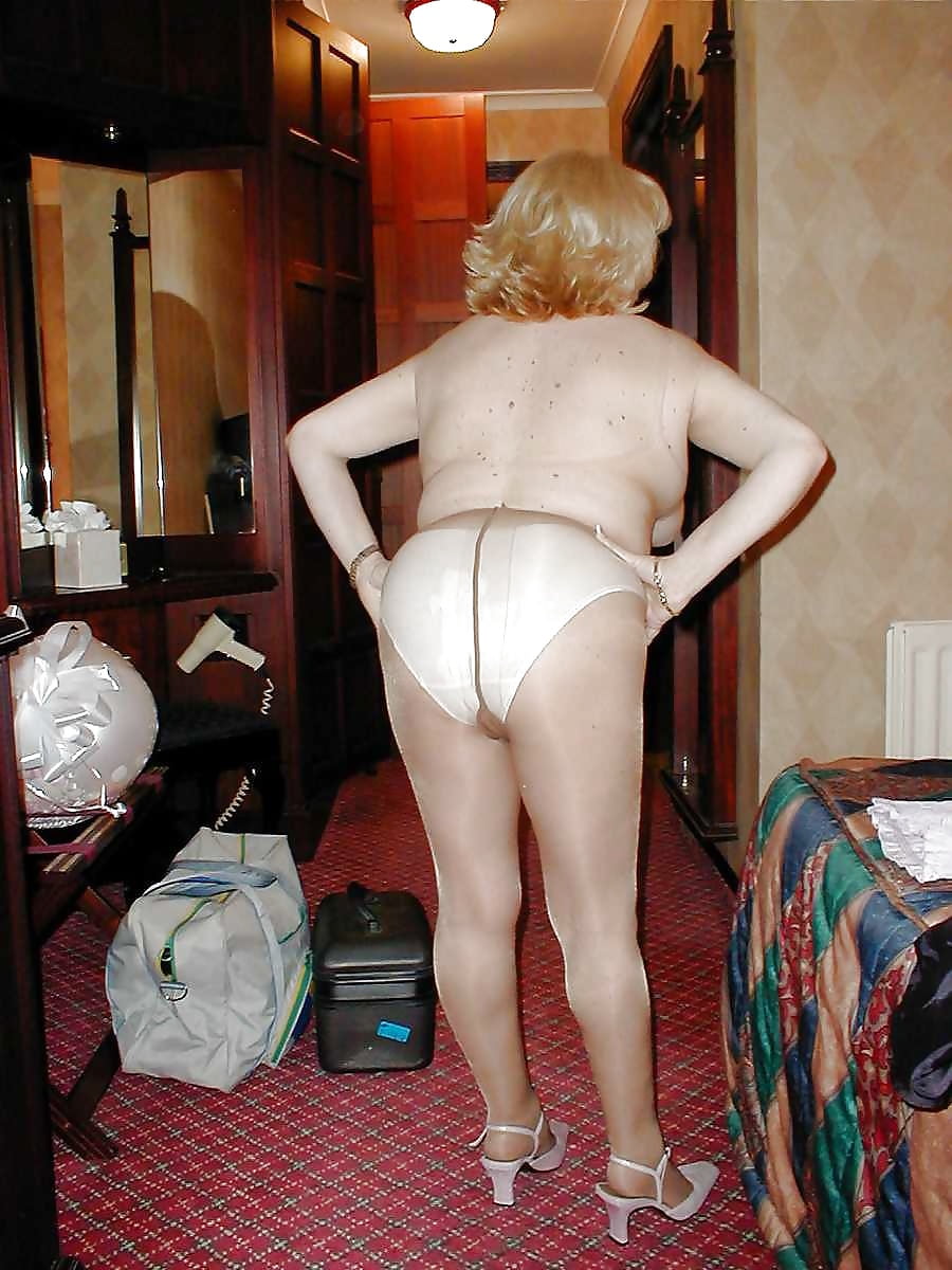 Gran Granny Mature Pantyhose Tights 6 41 Pics Xhamster