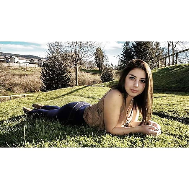Free Beautiful & Horny teen # 47 photos